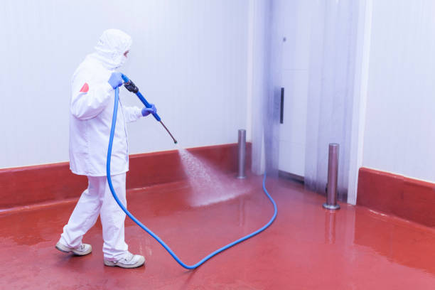 Best Animal Enclosure Cleaning  in Aurora, OH