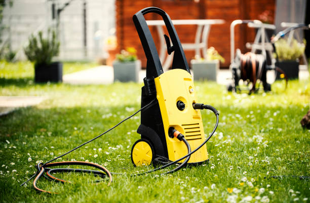 Professional  Pressure Washing Services in Aurora, OH